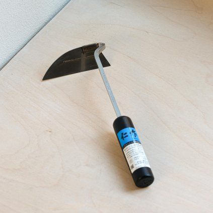 01 tokyo tools tomita srpová motyka