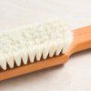 06 tokyo tools redecker kartáček na čištění knih